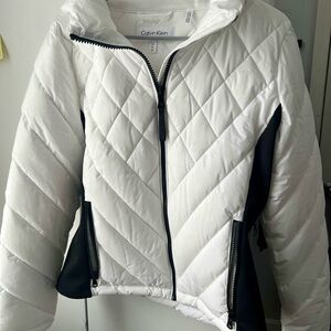 Calvin Klein Women's White and Black Quilted Jacket